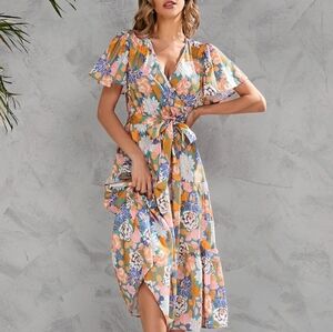 Lightweight floral Summer Dress- siz Medium